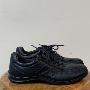 Women's 38 ECCO US Size 7 Soft Classic Sneakers Black Textured Leather Shoes